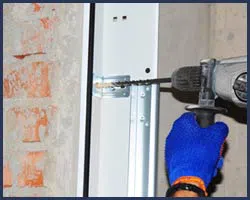 Neighborhood Garage Door Winter Park, FL 407-910-2477 Neighborhood Garage Door Winter Park, FL 407-910-2477 - side-door-repair-t-22-gr-23m